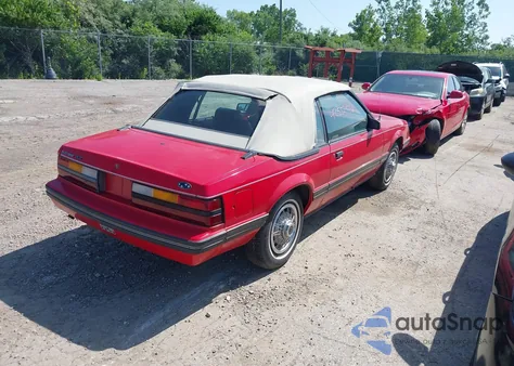 1983 Ford Mustang z USA, uszkodzony, nr VIN 1FABP2737DF133461